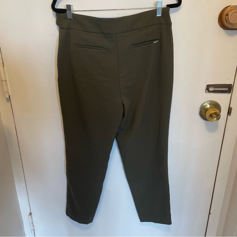 Green cropped Nine West pants